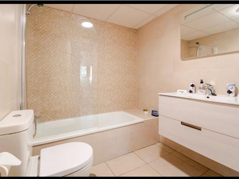 Apartment for Sale in Nueva Andalucía, Malaga 6