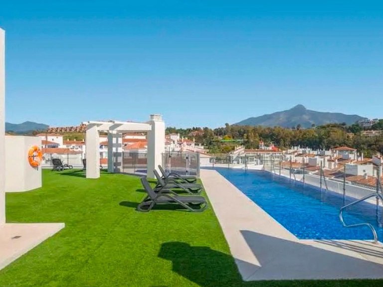 Apartment for Sale in Nueva Andalucía, Malaga 7