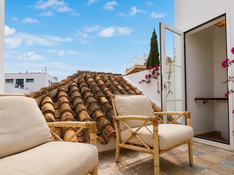 Villa for Sale in Estepona, Malaga 11