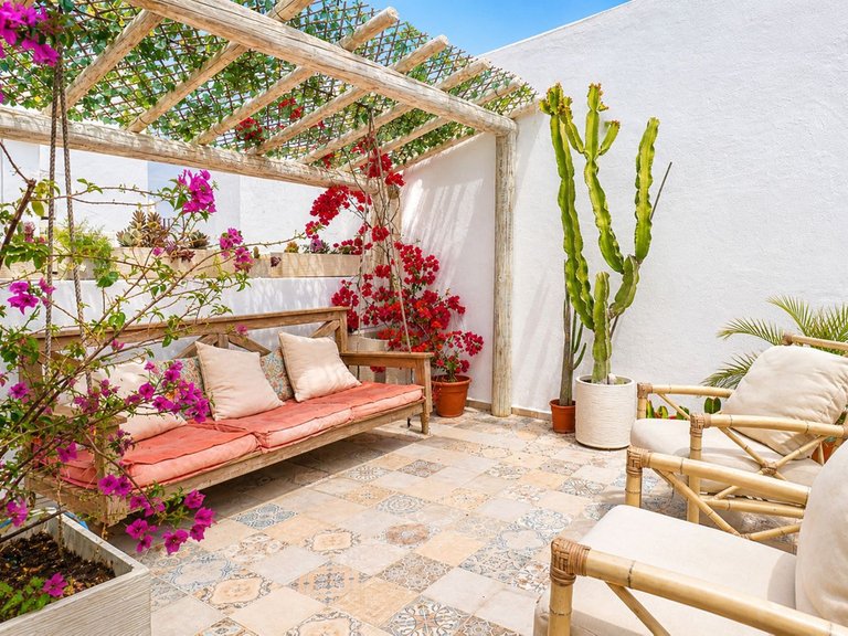 Villa for Sale in Estepona, Malaga 2