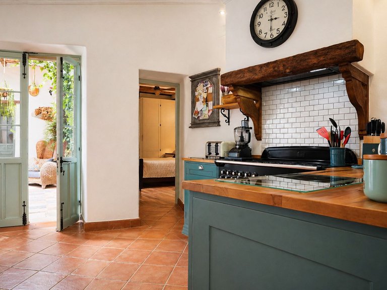 Villa for Sale in Estepona, Malaga 30