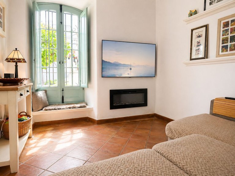 Villa for Sale in Estepona, Malaga 31