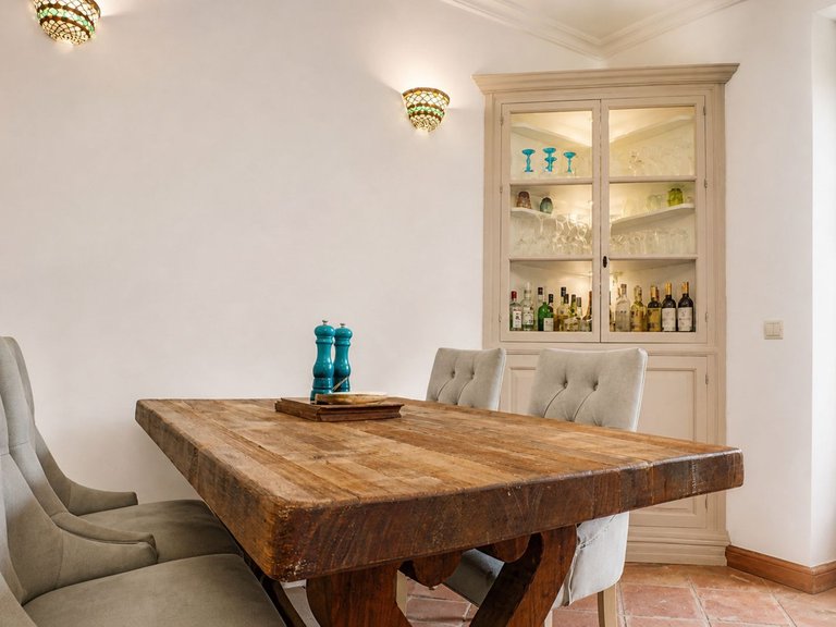 Villa for Sale in Estepona, Malaga 32