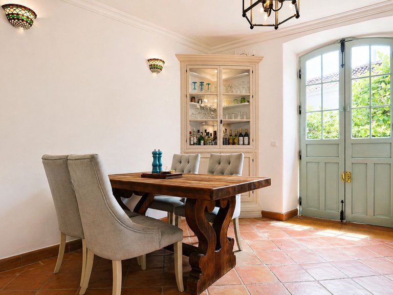 Villa for Sale in Estepona, Malaga 34
