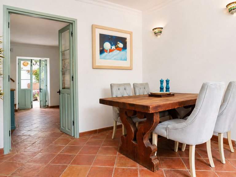 Villa for Sale in Estepona, Malaga 35