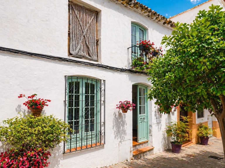 Villa for Sale in Estepona, Malaga 39