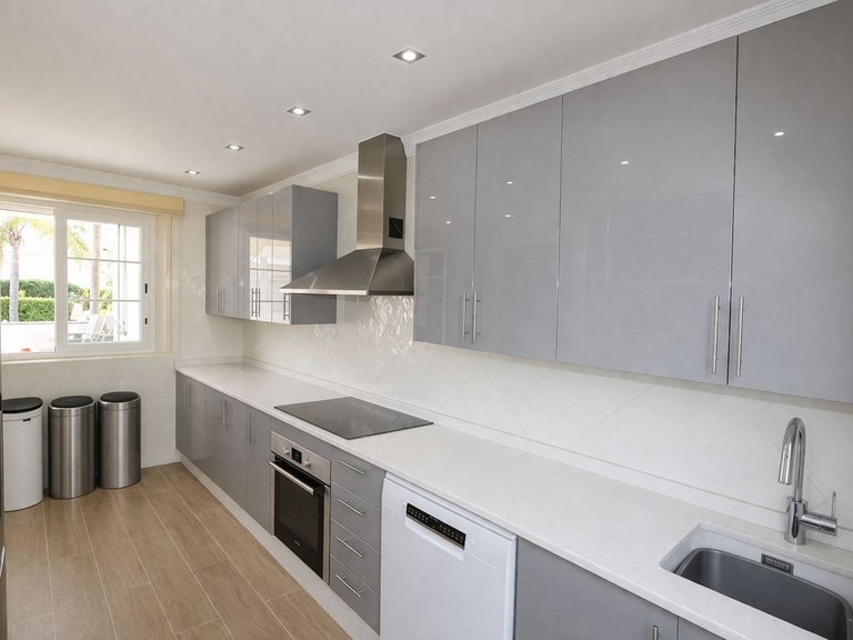 Villa for Sale in Elviria, Malaga 15
