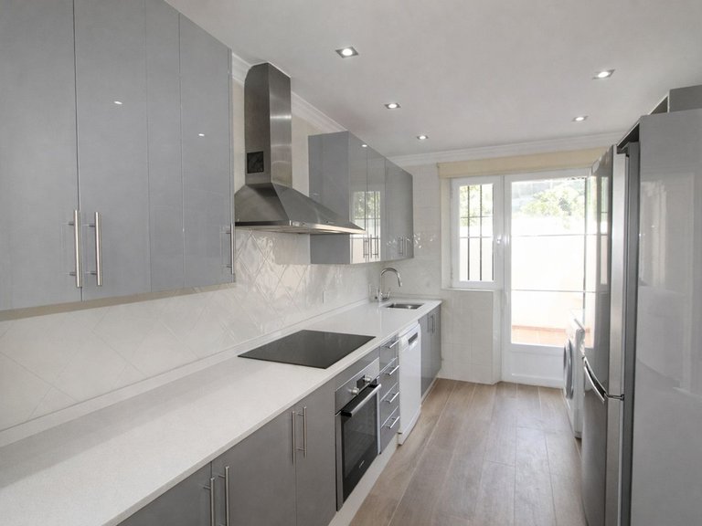 Villa for Sale in Elviria, Malaga 16