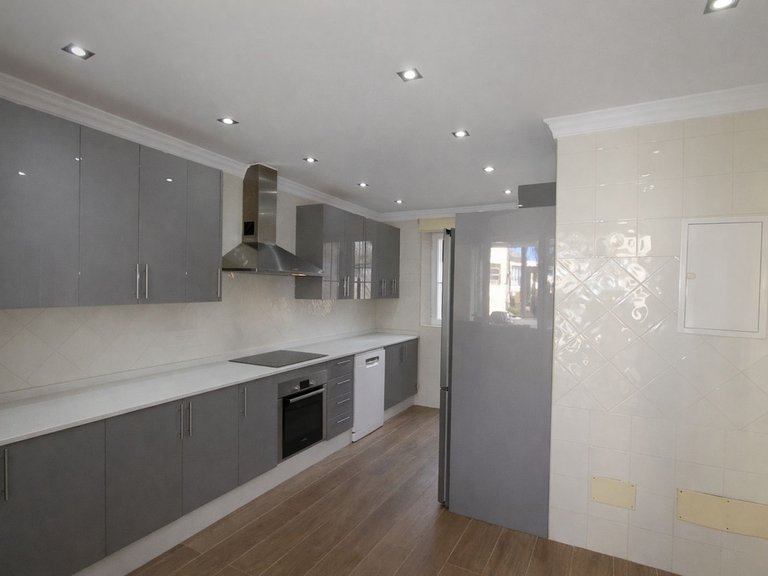 Villa for Sale in Elviria, Malaga 18