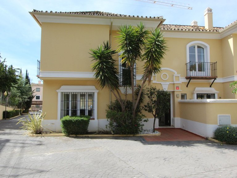 Villa for Sale in Elviria, Malaga 2