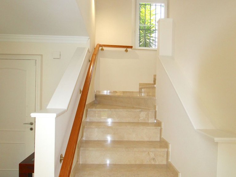 Villa for Sale in Elviria, Malaga 28