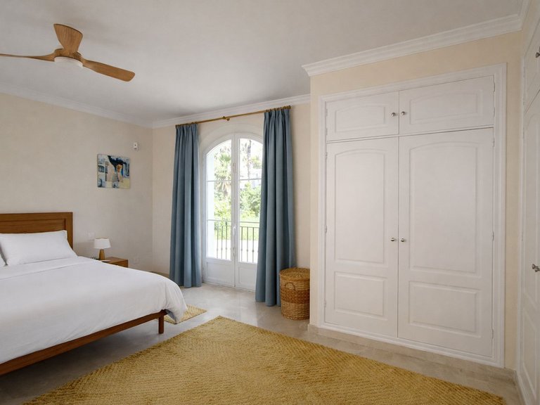Villa for Sale in Elviria, Malaga 32