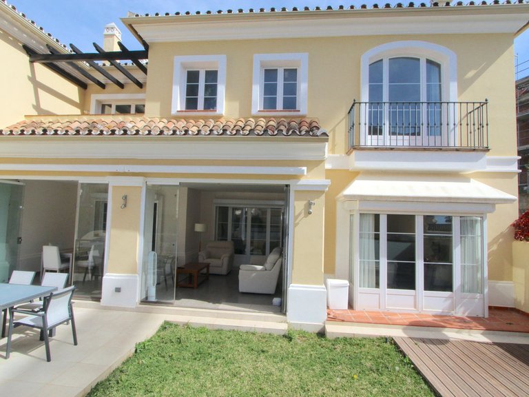 Villa for Sale in Elviria, Malaga 47