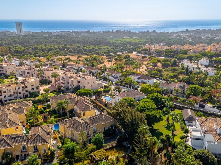 Villa for Sale in Elviria, Malaga 51