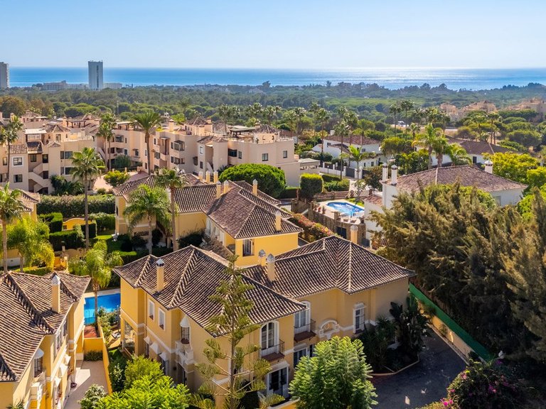 Villa for Sale in Elviria, Malaga 54