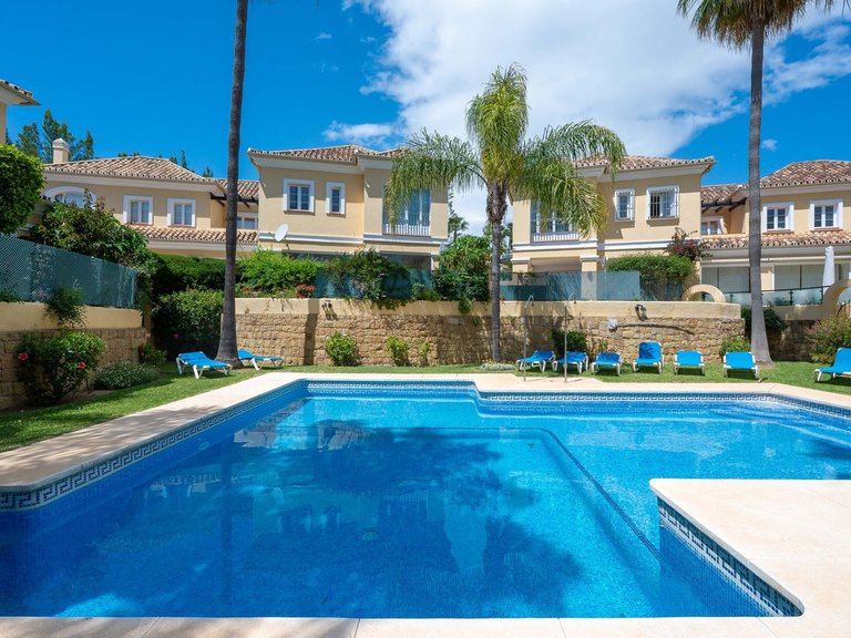 Villa for Sale in Elviria, Malaga 56