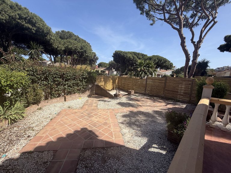 Villa for Sale in Calahonda, Malaga 24