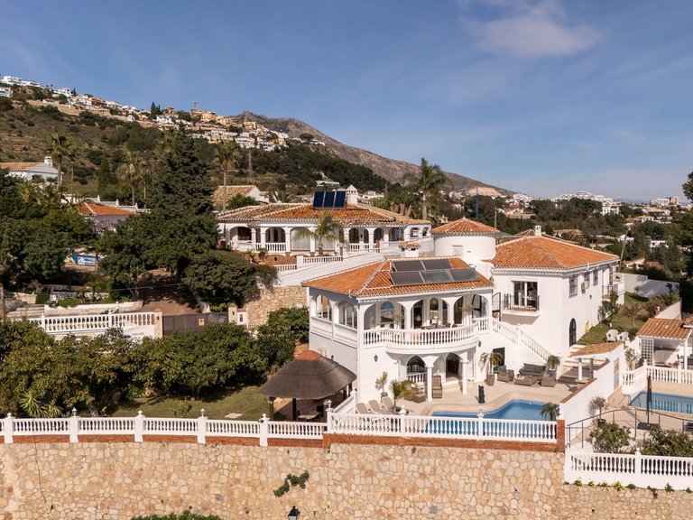Villa for Sale in La Capellania, Malaga 2