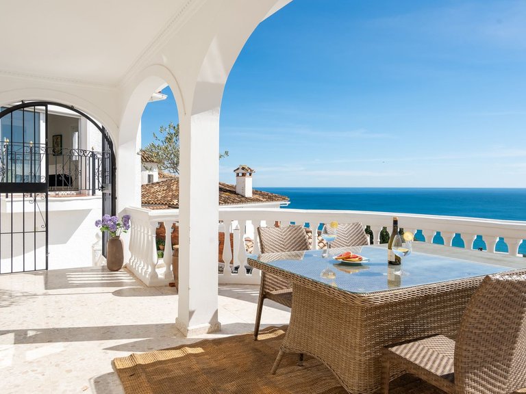 Villa for Sale in La Capellania, Malaga 26