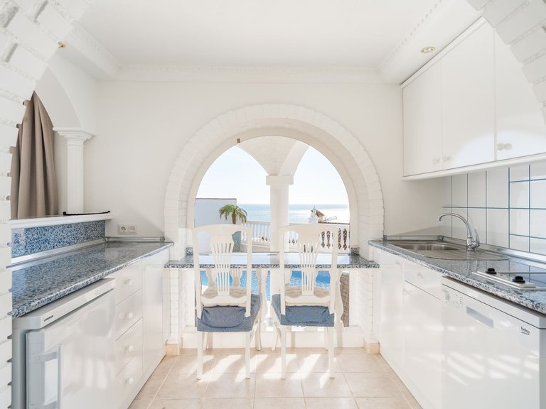 Villa for Sale in La Capellania, Malaga 32