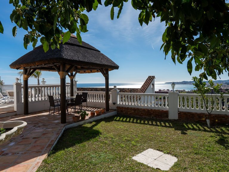 Villa for Sale in La Capellania, Malaga 40