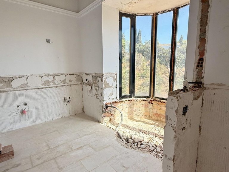Villa for Sale in Elviria, Malaga 19