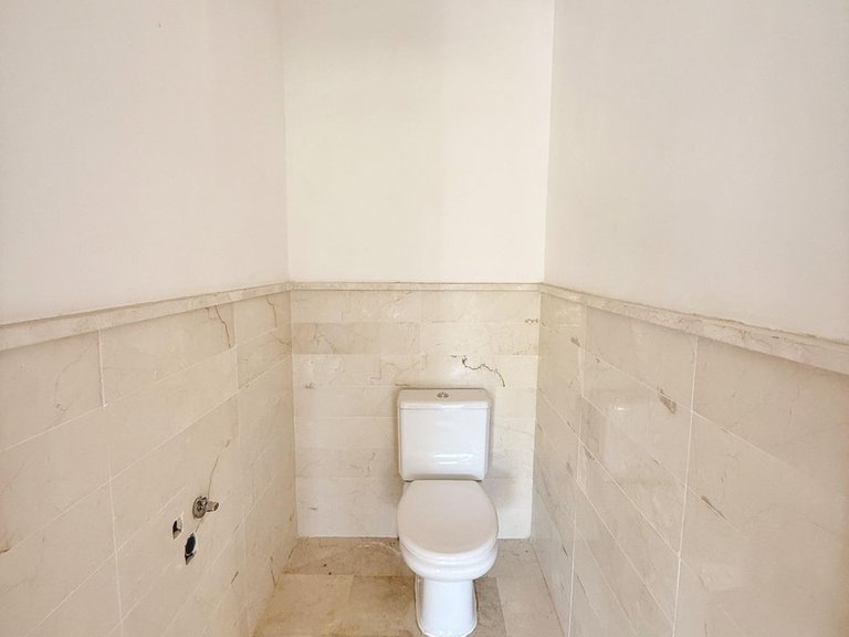 Villa for Sale in Elviria, Malaga 27