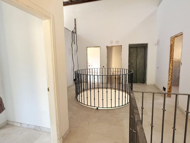 Villa for Sale in Elviria, Malaga 4