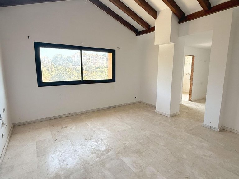 Villa for Sale in Elviria, Malaga 6