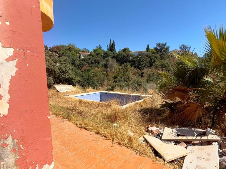 Villa for Sale in Elviria, Malaga 9