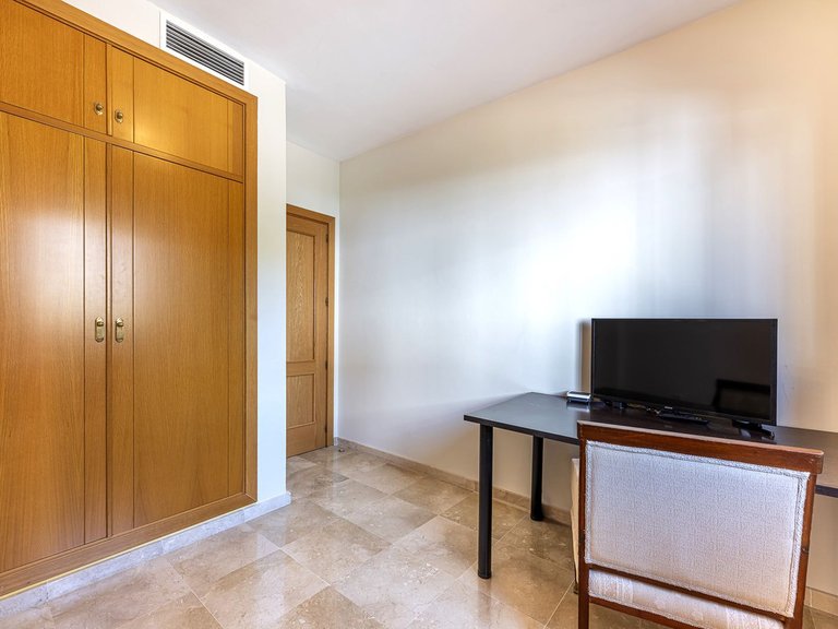 Apartment for Sale in Fuengirola, Malaga 16