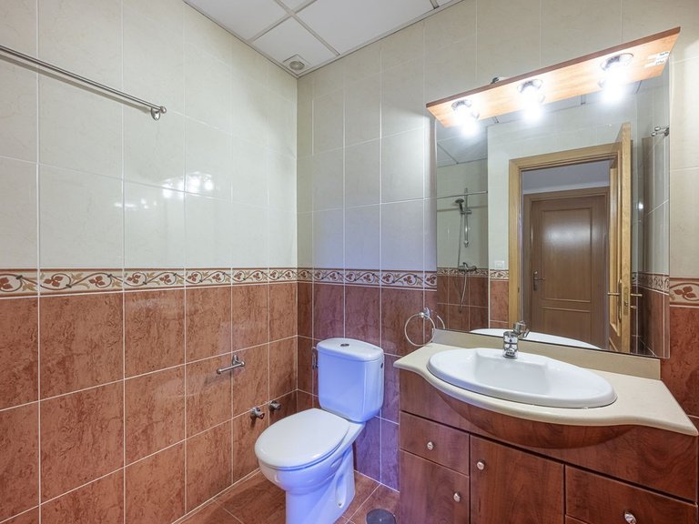 Apartment for Sale in Fuengirola, Malaga 28