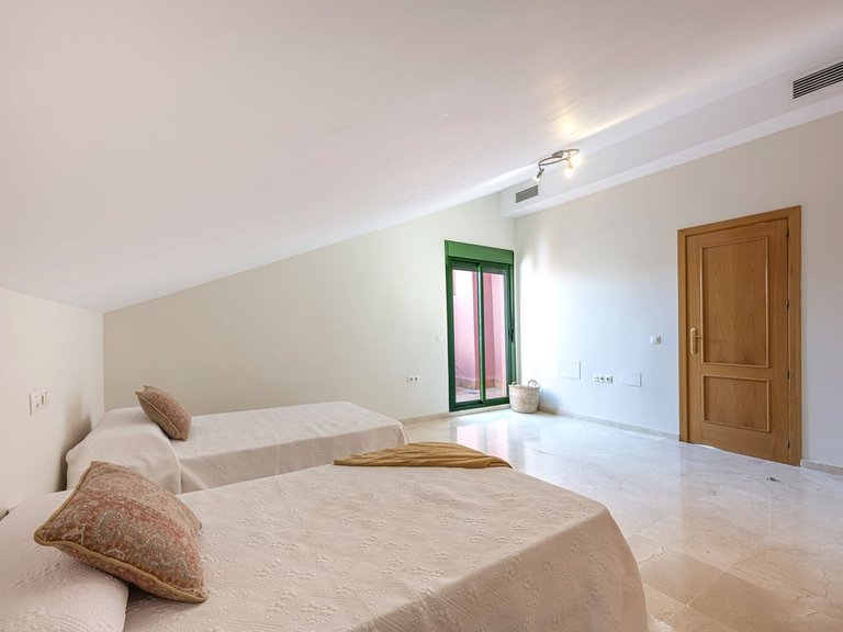 Apartment for Sale in Fuengirola, Malaga 31