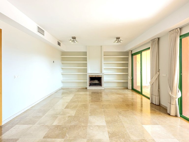 Apartment for Sale in Fuengirola, Malaga 9