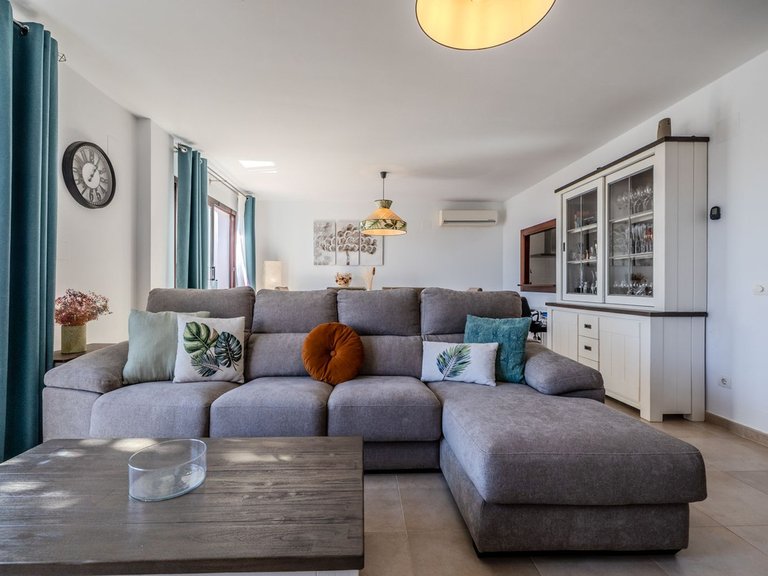 Apartment for Sale in Altos De Los Monteros, Malaga 8
