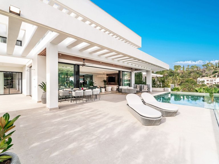Villa for Sale in Costa del Sol El Madroñal, Malaga 23