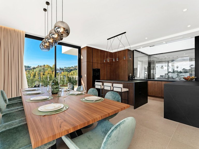 Villa for Sale in Costa del Sol El Madroñal, Malaga 33