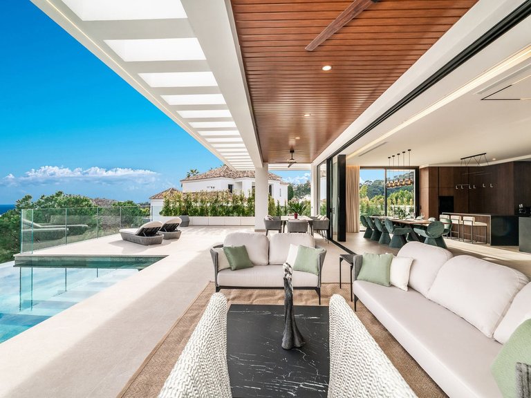 Villa for Sale in Costa del Sol El Madroñal, Malaga 7