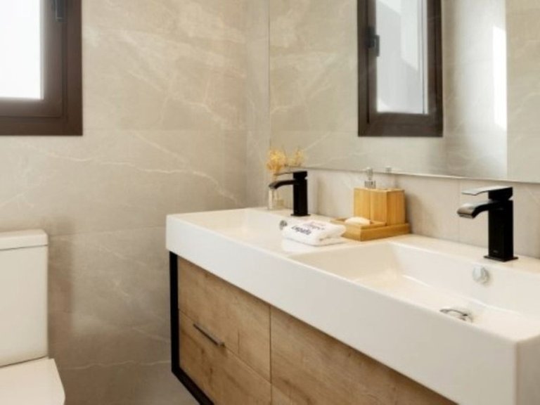 Town House for Sale in Istán, Malaga 20