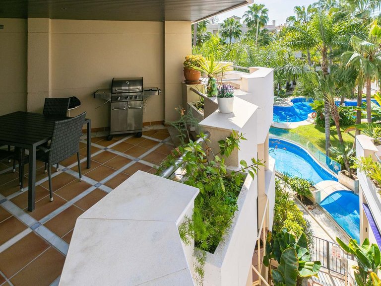 Apartment for Sale in Nueva Andalucía, Malaga 13