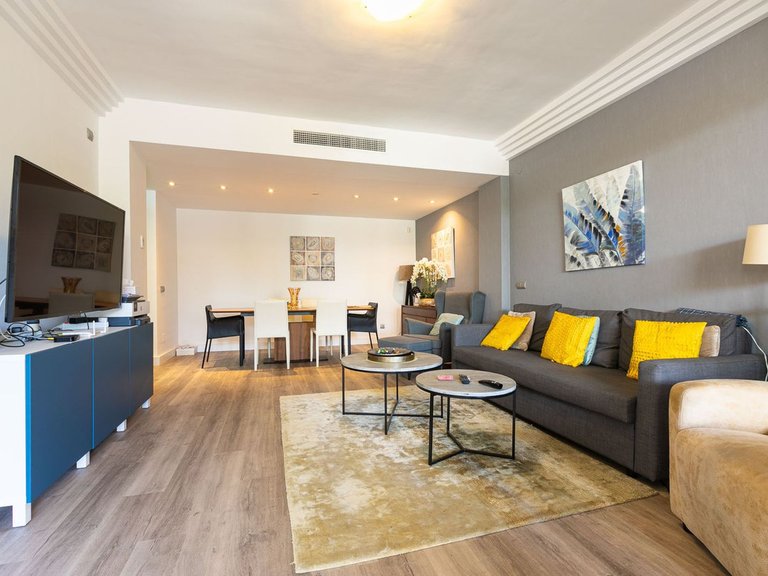 Apartment for Sale in Nueva Andalucía, Malaga 2