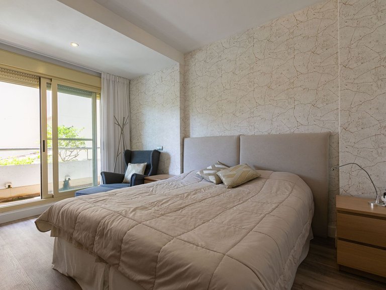 Apartment for Sale in Nueva Andalucía, Malaga 20