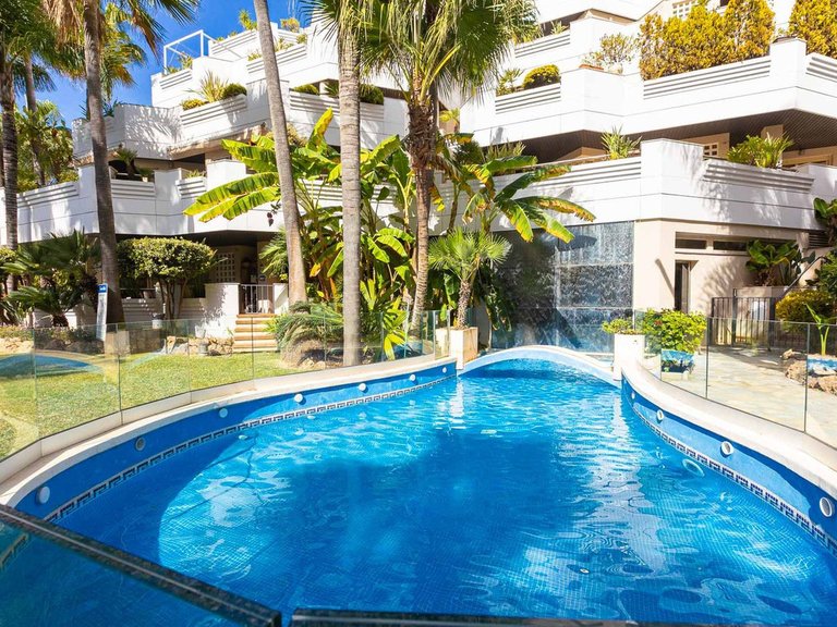 Apartment for Sale in Nueva Andalucía, Malaga 34