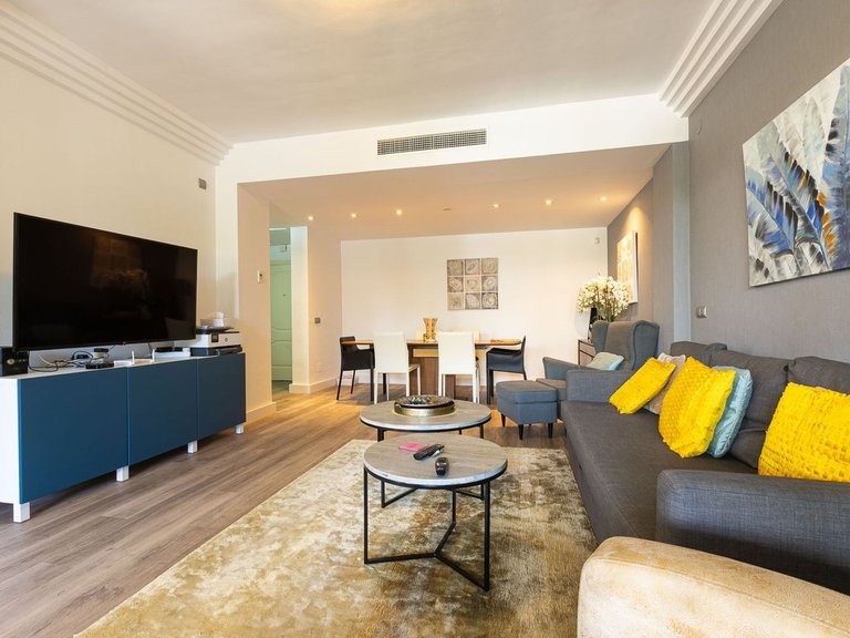 Apartment for Sale in Nueva Andalucía, Malaga 4