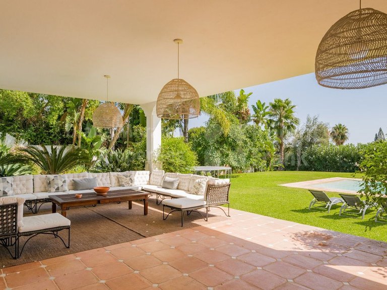 Villa for Sale in Marbella, Malaga 18