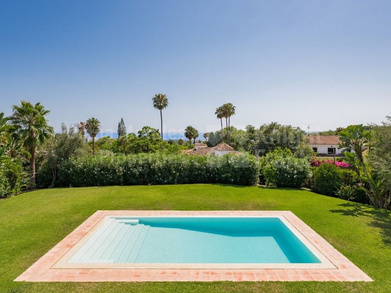 Villa for Sale in Marbella, Malaga 26