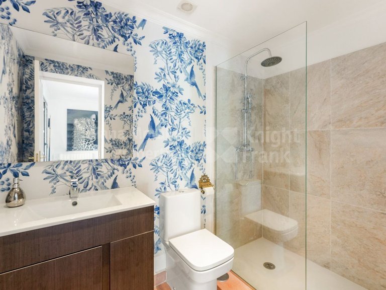 Villa for Sale in Marbella, Malaga 8