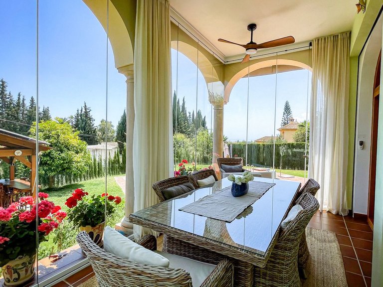 Villa for Sale in El Rosario, Malaga 8