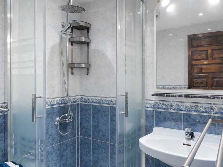 Apartment for Sale in Costa del Sol, Benalmadena Costa, Malaga 16