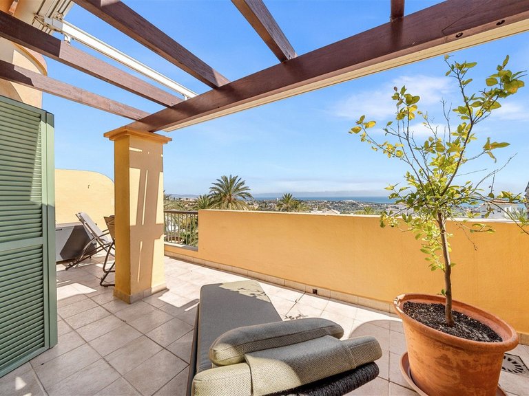 Apartment for Sale in Los Flamingos, Malaga 27